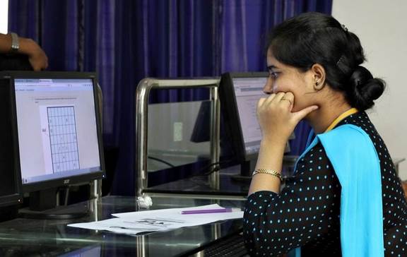 Bloomberg Aptitude Test (BAT) hosted by IEEE AIUB Student Branch