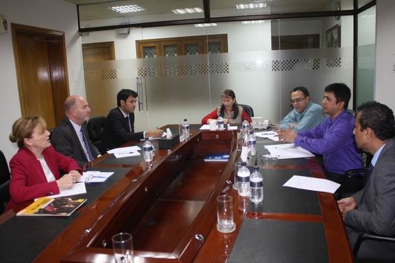 LaTrobe University delegation team meets AIUB Vice Chancellor