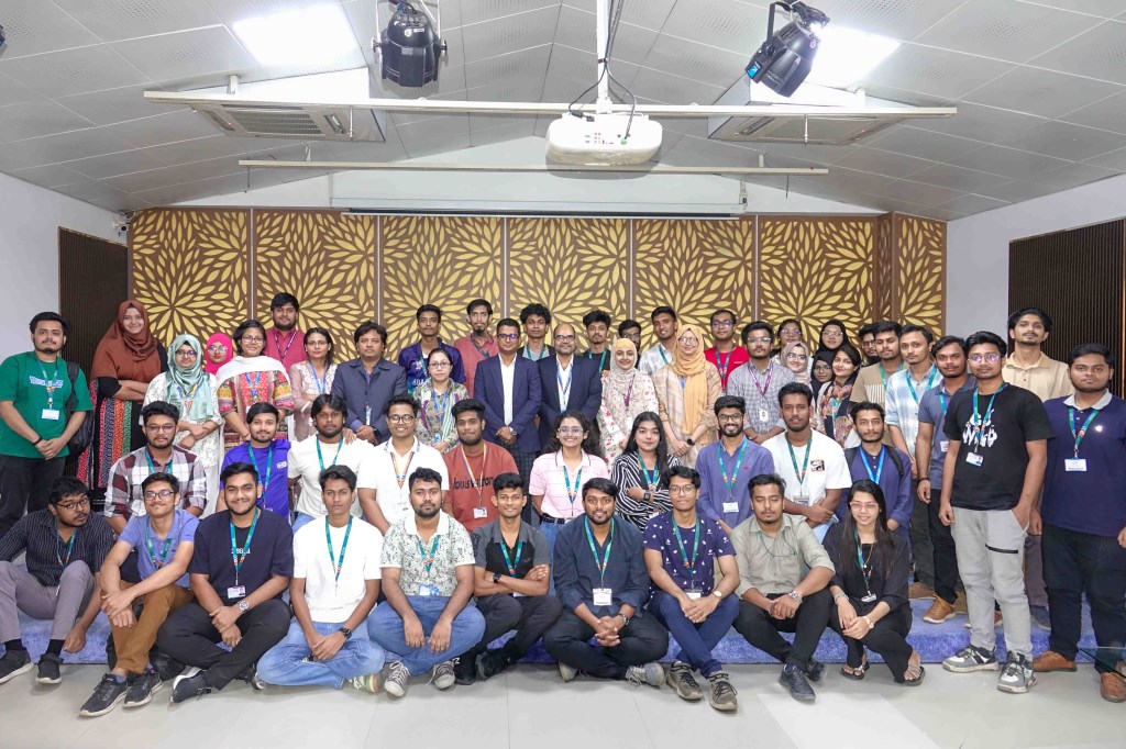Seminar and training session on Career Readiness with HeadStart: Top Skills that Employers Want