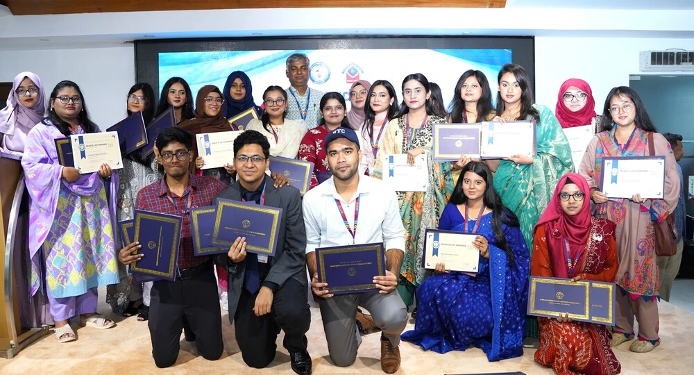 192 FASS Students Receive Dean’s Award for Academic Excellence