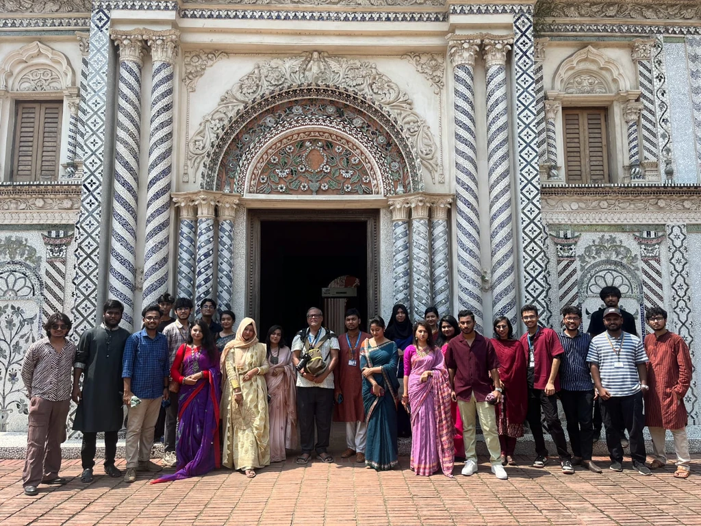 AIUB Arts Club on an Art Tour to Panam Nagar, Sonargaon