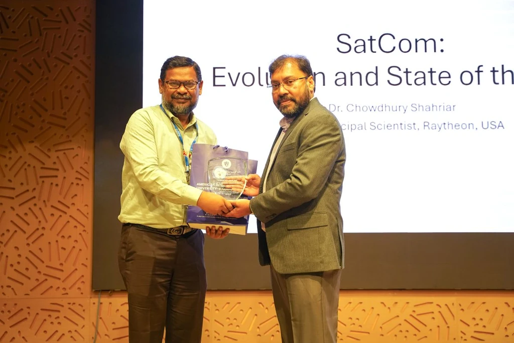 Seminar on SatCom: Evolution and State of the Art 