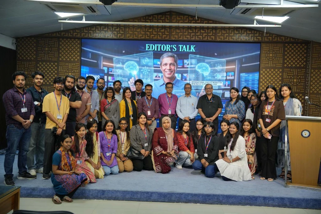 AIUB JMC Hosts Inaugural Editor’s Talk on AI in the Newsroom
