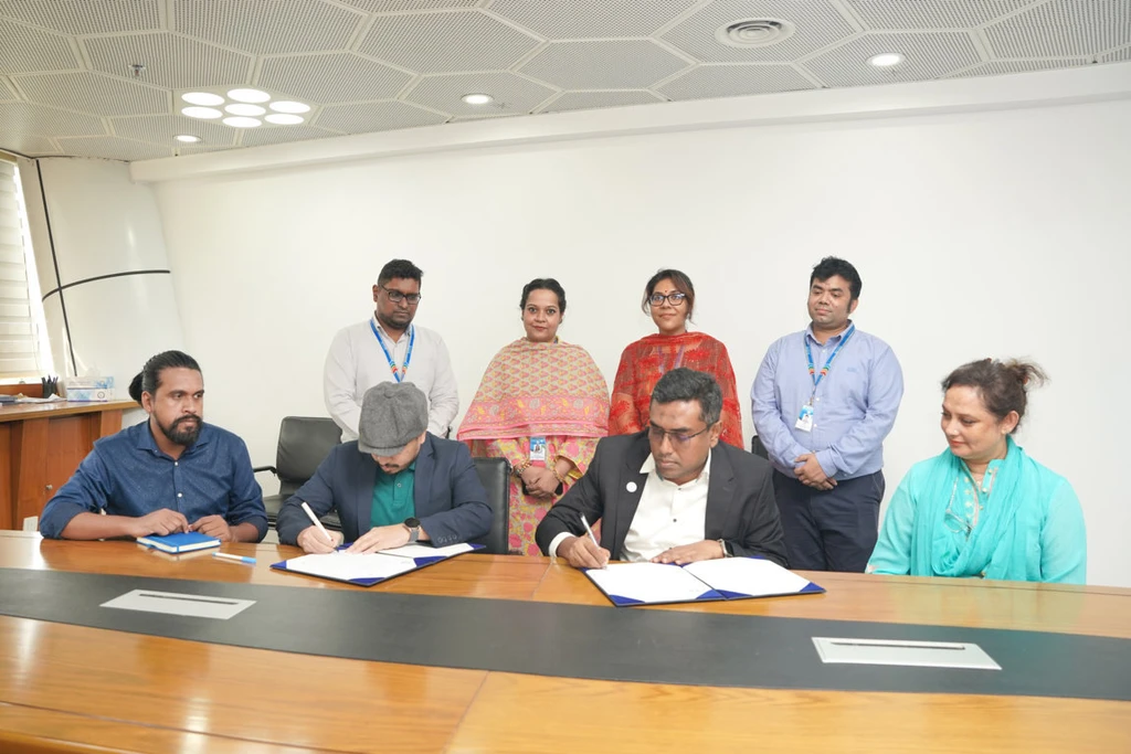 AIUB Signs MoU with Krishi Shwapno Limited