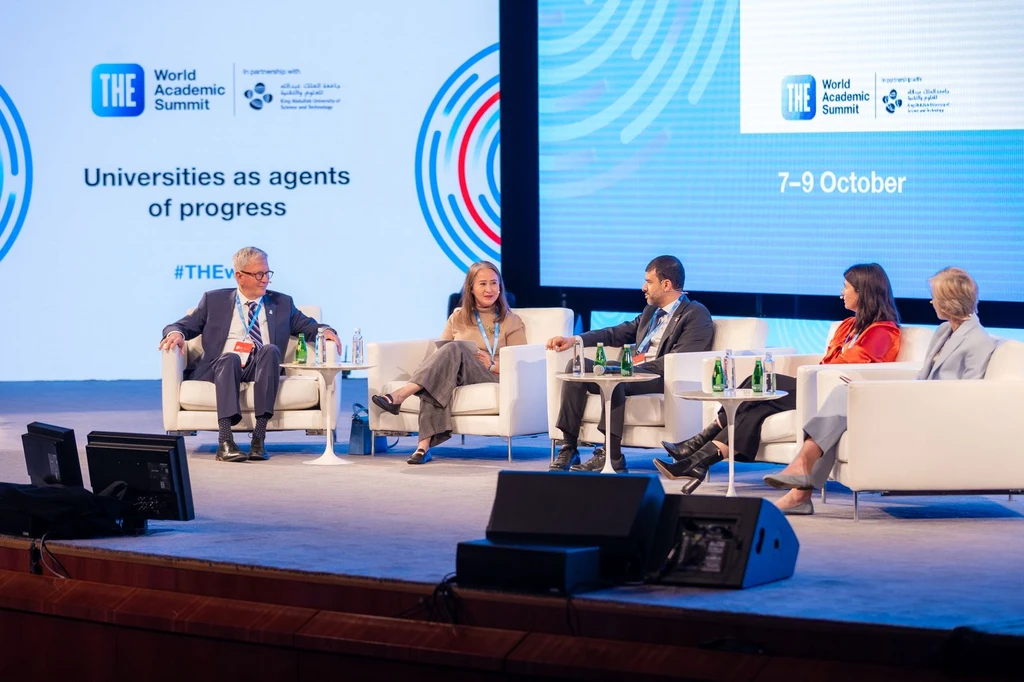 AIUB Participates in Global Dialogue on Sustainability at THE World Academic Summit 2025