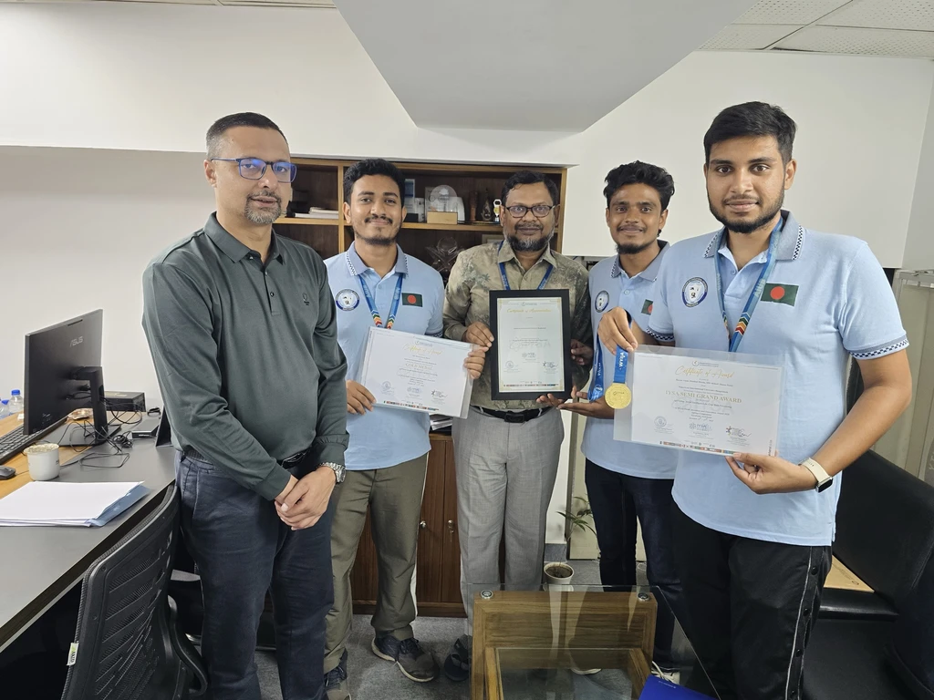 AIUB Team Wins Gold Medal for Bangladesh in WYIIA 2025, Indonesia